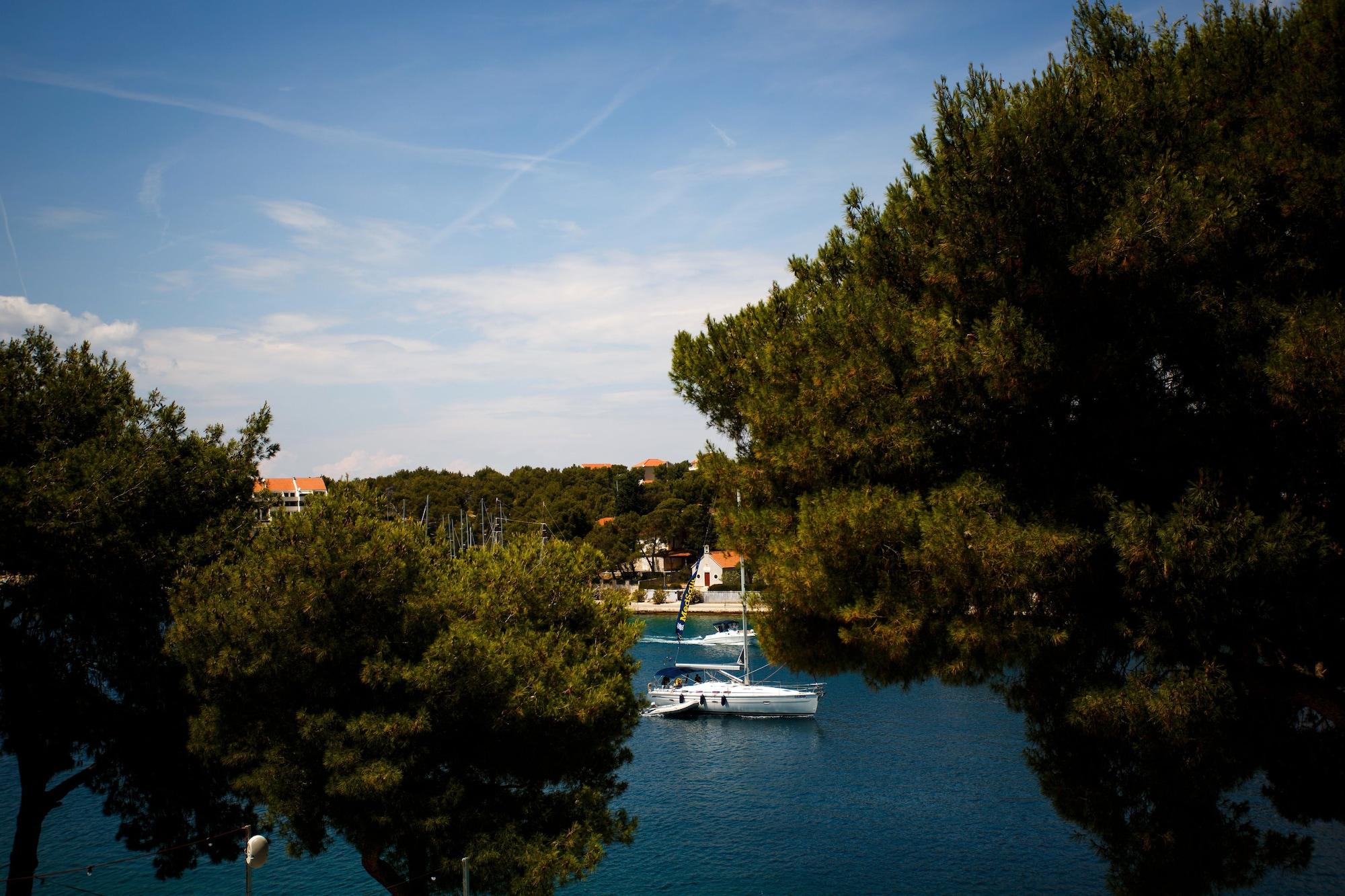 Hotel Osam - Adults Only 4*