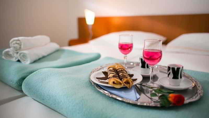 Hotel Osam - Adults Only
